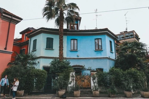 Via Abramo Lincoln - Des de Via Pietro Calvi, Italy