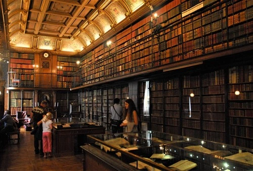 Biblioteca del Castello di Chantilly - France