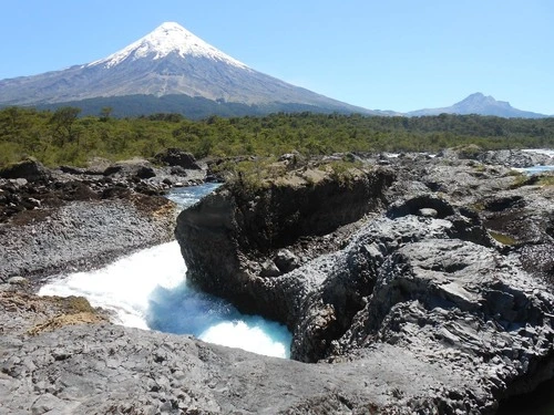 Volcán Osorno - من Saltos del Petrohue, Chile