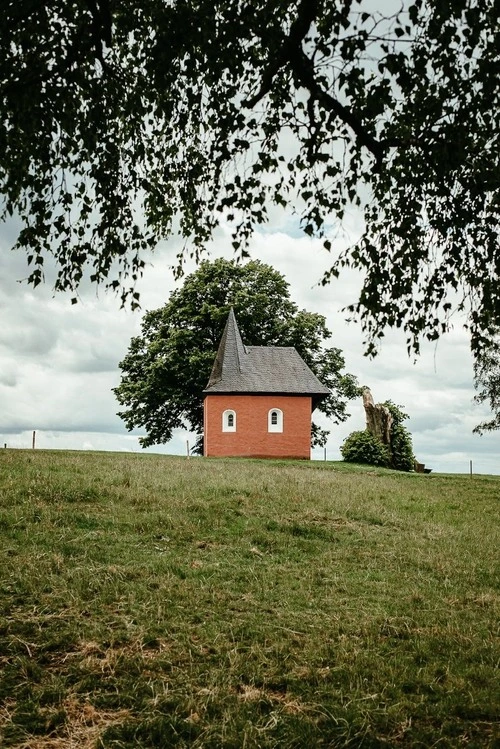 Rote Kapelle - Din Viewed from the adjacent road, Germany