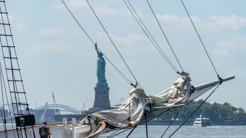 Statue of Liberty - から The Battery, United States