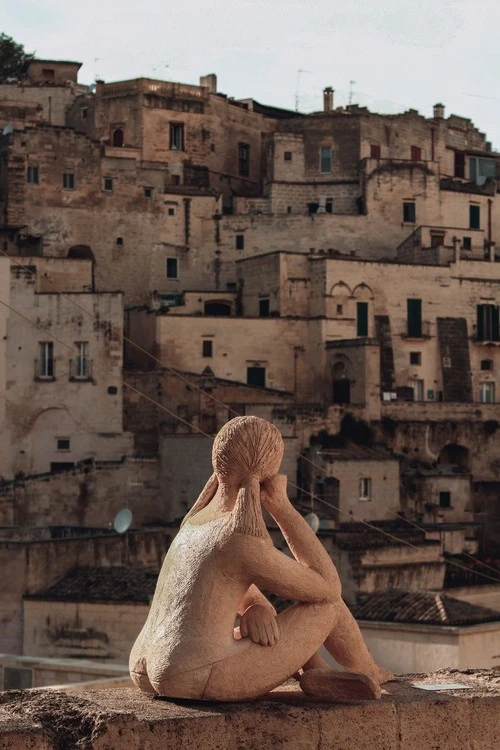 Girl Statue - Aus Via S. Gennaro, Italy