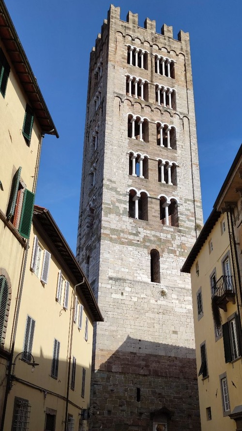 Basilica di San Frediano - 从 Via Cesare Battisti, Italy