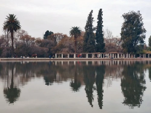 Rosedal - Aus Avenida Las Palmeras, Argentina