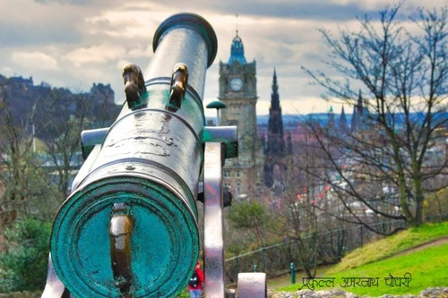 The Portuguese Cannon - Desde Calton Hills, United Kingdom