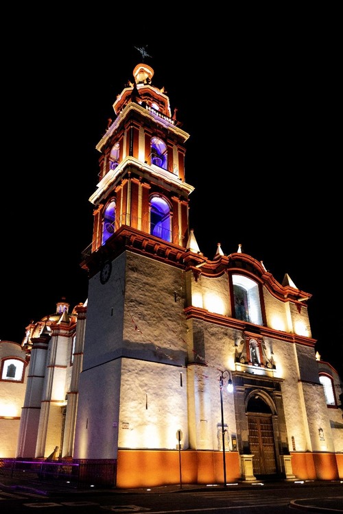 Parish of San Pedro Cholula - Desde Av 4 Ote., Mexico