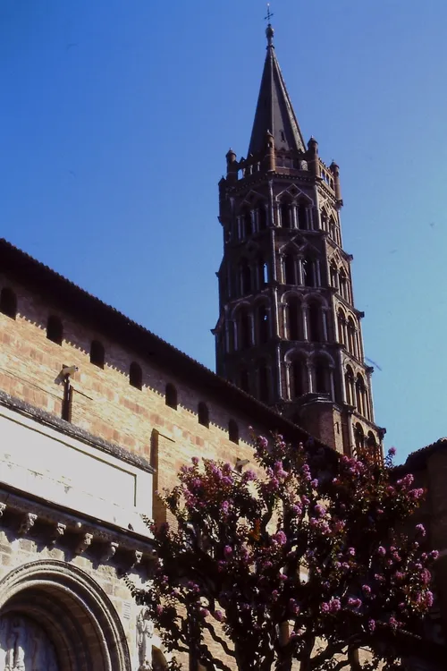 Basilique Saint-Sernin de Toulouse - Frá Outside, France