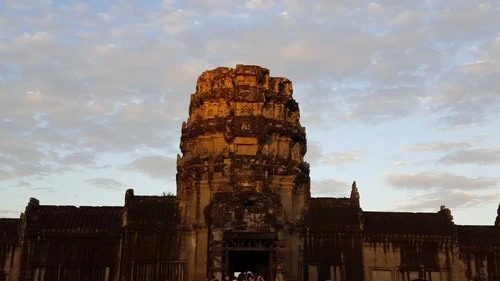 Angkor Wat Gateway - Aus Entrance Path, Cambodia