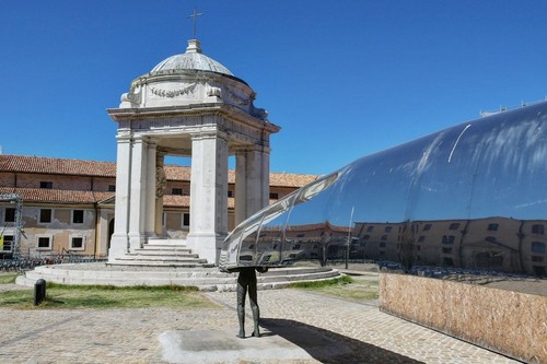 Mole Valvitelliana - 从 Inside, Italy
