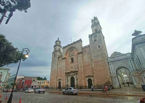 Catedral de san Idelfonso - From Plaza principal de merida, Mexico