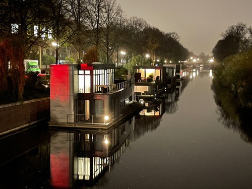 Floating Houses - Des de Wartenaubrücke, Germany