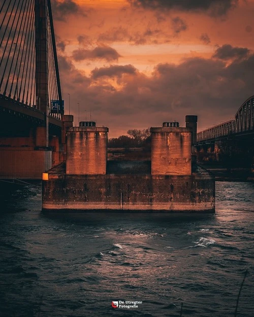 Old Pier Holder - From Martinus Nijhoffbrug, Netherlands