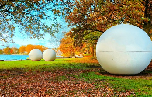 Giant Pool Balls - Desde Aasee, Germany