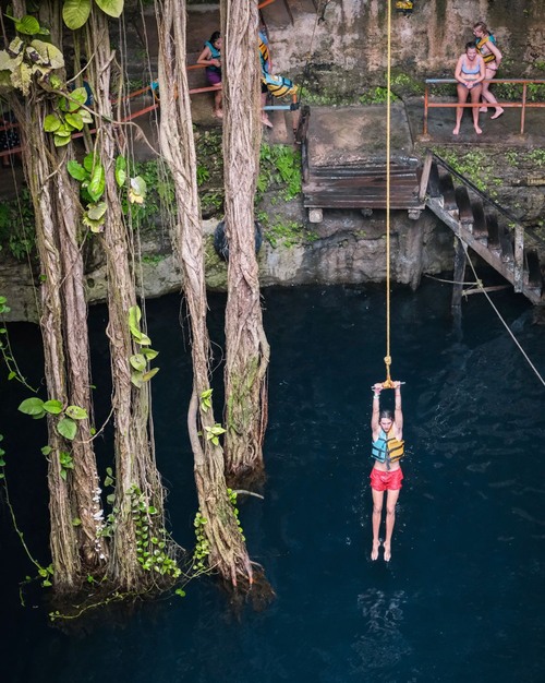 Cenote Oxman - Aus Lip of Cenote, Mexico