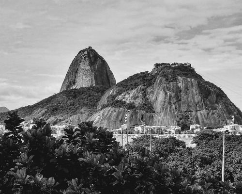Pão de Açúcar - Dari Botafogo Beach, Brazil