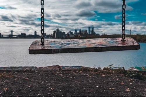 Swinging in the pier - Aus Graffiti pier, United States