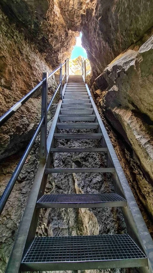 Die letzten Meter nach oben - From Wanderweg, Switzerland