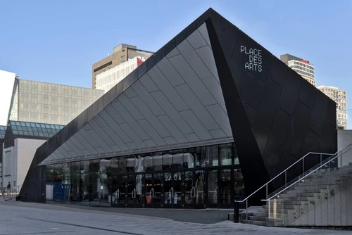 Place des Arts - Desde Sainte-Catherine, Canada