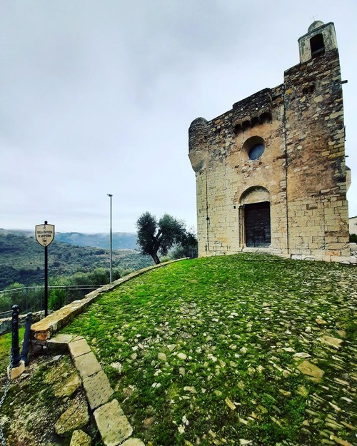 Chiesa Fortezza di San Pietro - 从 Via Casanova, Italy