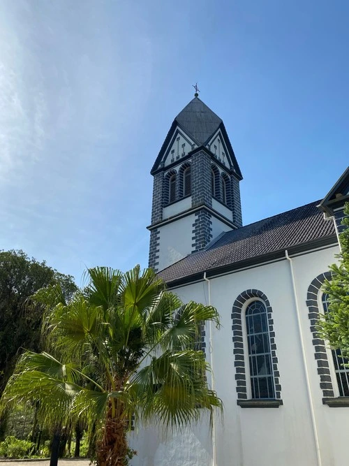 Vista traseira da igreja matriz - From Atrás da igreja, Brazil