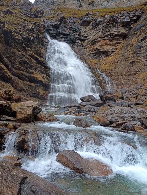 Cascada de la Cola de Caballo - Des de Río Arazas, Spain