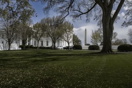 The White House - Aus North Lawn looking south, United States