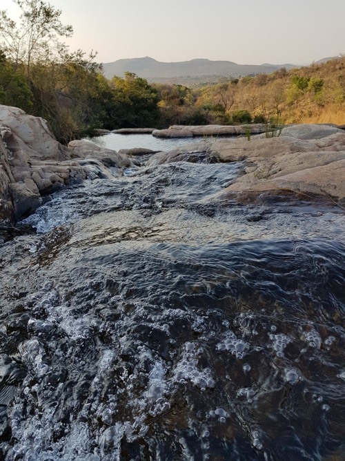 Mountain sanctuary creek - Desde Riverside - Approximate Area, South Africa