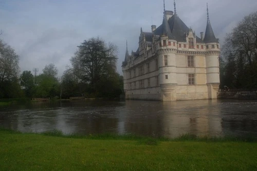 Château d'Azay-le-Rideau - Aus South Garden, France