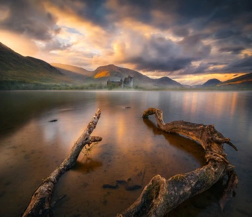 Kilchurn Castle - Desde Viewpoint, United Kingdom