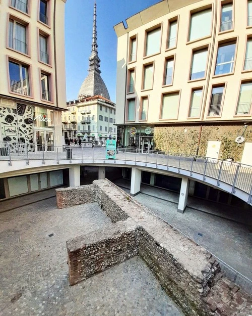 Mole Antonelliana - Desde Piazzale Aldo Moro, Italy