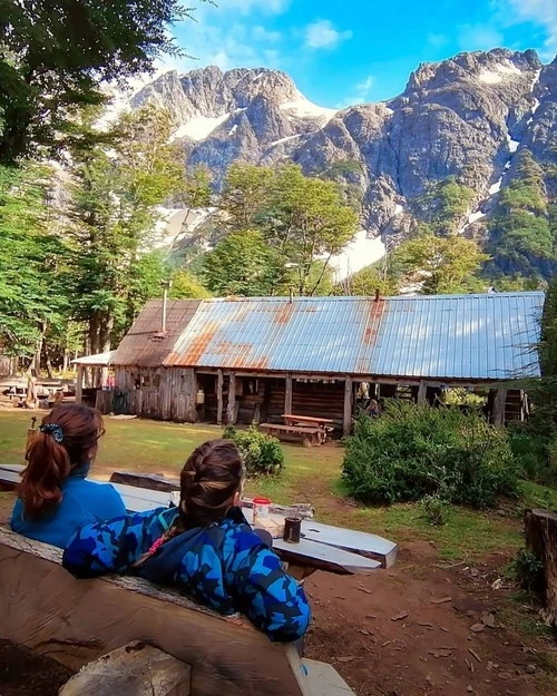 Refugio Hielo Azul - Argentina