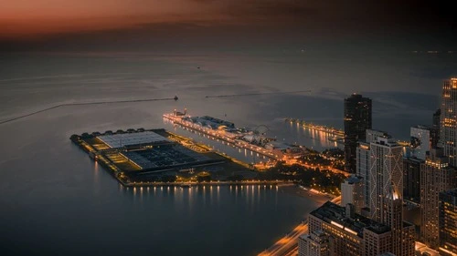 Navy Pier - Lake Michigan - Aus 360Chicago John Hancock - Looking southeast, United States