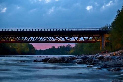 Autobahnbrücke - Dari Ufer, Austria