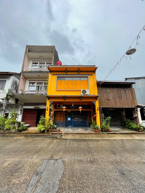 Houses - Desde Takua Pa Walking Street, Thailand