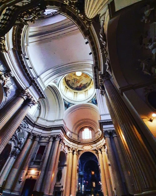 Santuario Madonna di San Luca - Din Inside, Italy