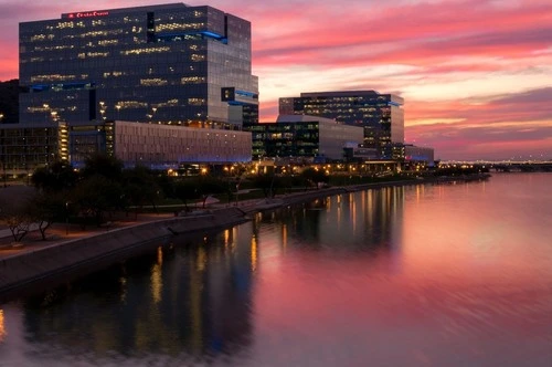 Tempe town lake - Från N Scottsdale Road Bridge, United States