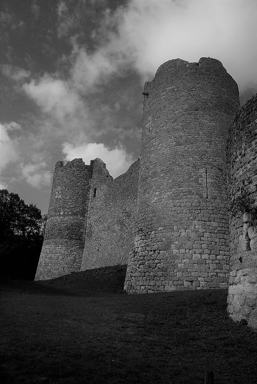 Yèvre-le-Châtel Medieval Fortress - France