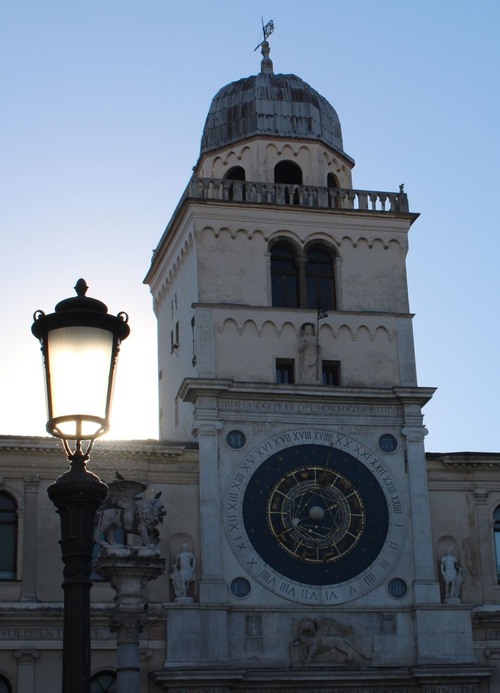 Torre dell'Orologio di Padova - Aus Piazza dei Signori davanti alla Torre dell'Orologio, Italy