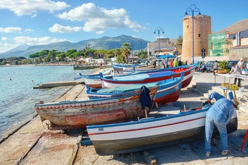 Torre della Tonnara di Mondello - Aus Porticciolo di Mondello, Italy