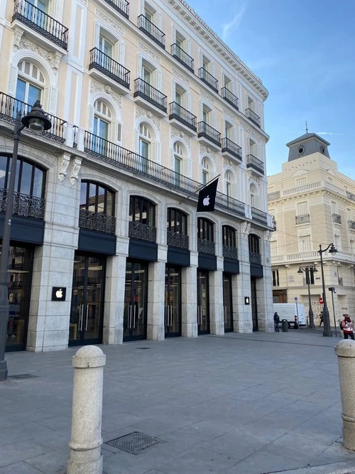 Apple Store - От El Oso y el Madroño, Spain