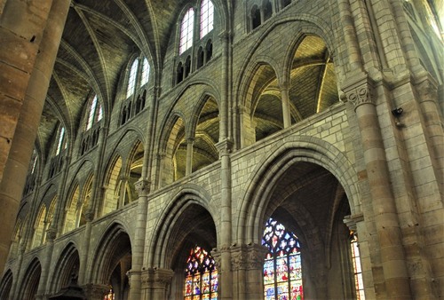 Notre Dame en Vaux - Aus Inside, France