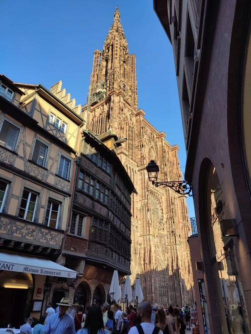 Cathédrale Notre-Dame-de-Strasbourg - Từ Pl. de la Cathédrale, France