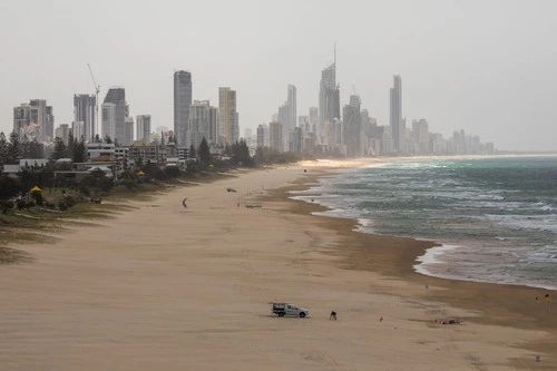 Gold Coast Skyline - から Burleigh Hill, Australia