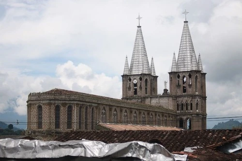 Basilica Menor of the Immaculate Conception - Aus Candileja Hostel, Colombia