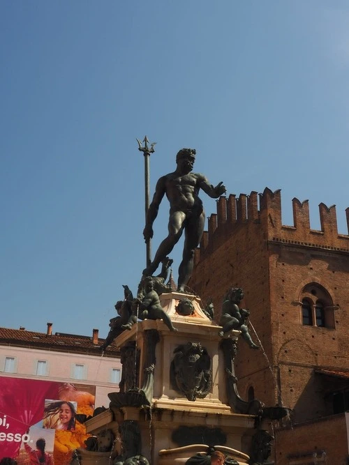 Fontana del Nettuno - 从 Piazza Maggiore, Italy