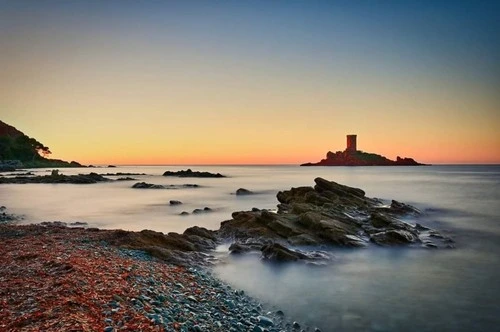 Île d'Or - از جانب Port du Poussaï, France