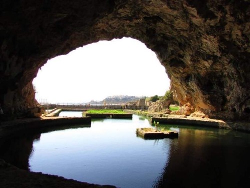 Grotta di Tiberio - От Im Inneren, Italy
