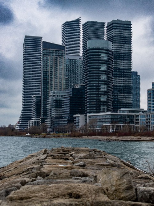 Humber Bay Shores Park - Dari The Palace Pier, Canada