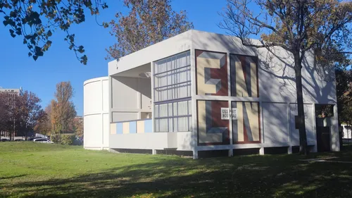 Pavillon de l'Esprit Nouveau - Le Corbusier - Italy