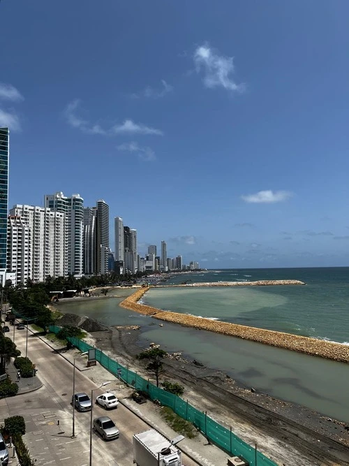 Playa De Bocagrande - Z Bocagrande Plaza Mall, Colombia